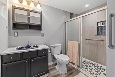 641 N 200 E, Valparaiso, IN 46383 - Photo 18