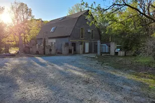 641 N 200 E, Valparaiso, IN 46383 - Photo 2