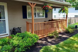 1110 W 72nd Cir, Merrillville, IN 46410 - Photo 4