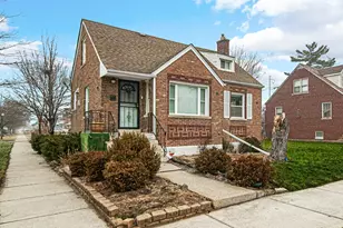 631 141st St, Hammond, IN 46327 - Photo 2