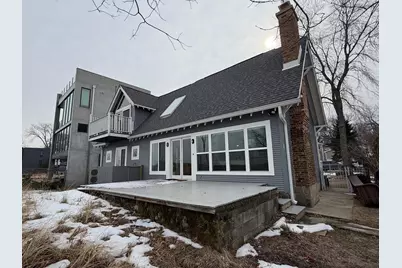 7605 Lake Shore Drive, Gary, IN 46403 - Photo 2