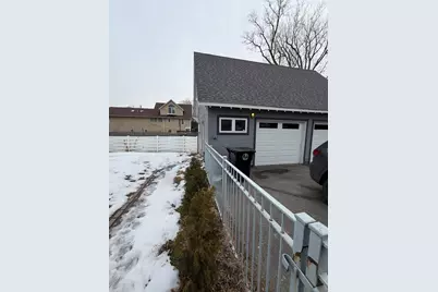 7605 Lake Shore Drive, Gary, IN 46403 - Photo 38