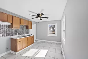 313 Dallas St, Gary, IN 46406 - Photo 10