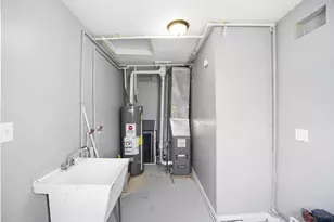 313 Dallas St, Gary, IN 46406 - Photo 14