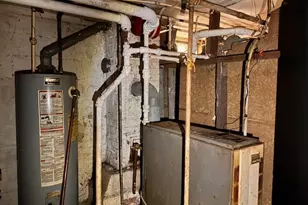 1686 W 10th Pl, Gary, IN 46404 - Photo 12