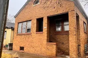 1686 W 10th Pl, Gary, IN 46404 - Photo 2