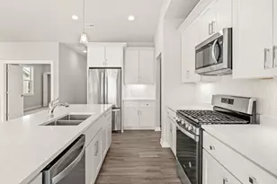 6373 Jasmine Ave, Portage, IN 46368 - Photo 10