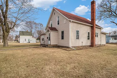 156 W St Louis Street, Knox, IN 46534 - Photo 6