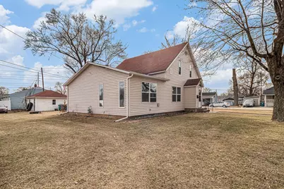 156 W St Louis Street, Knox, IN 46534 - Photo 4