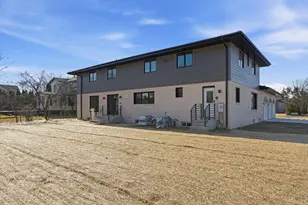 10043 Twin Creek Blvd, Munster, IN 46321 - Photo 48