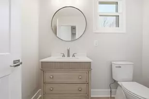 10043 Twin Creek Blvd, Munster, IN 46321 - Photo 14