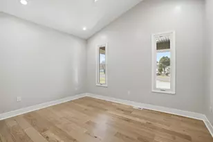 10043 Twin Creek Blvd, Munster, IN 46321 - Photo 24