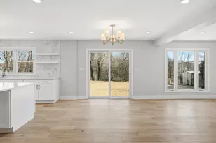 10043 Twin Creek Blvd, Munster, IN 46321 - Photo 12