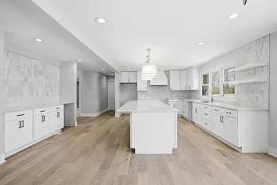 10043 Twin Creek Boulevard, Munster, IN 46321 - Photo 14