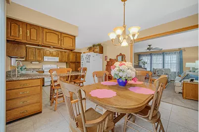 539 Wayne Street, Hobart, IN 46342 - Photo 4