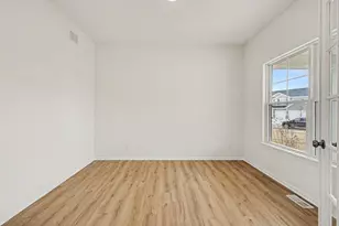 7660 E 118th Pl, Crown Point, IN 46307 - Photo 12