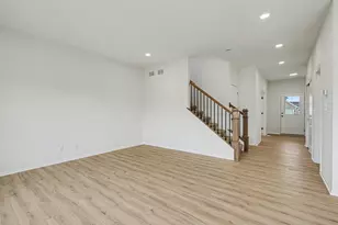 7660 E 118th Pl, Crown Point, IN 46307 - Photo 4