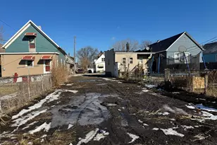 515 Narva Pl, East Chicago, IN 46312 - Photo 1