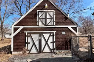 2407 Hanley St, Gary, IN 46406 - Photo 12