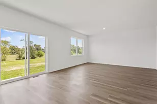 152 Cressmoor Blvd, Hobart, IN 46342 - Photo 8