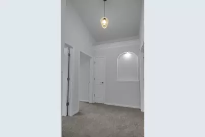 3008 W 82nd Place, Merrillville, IN 46410 - Photo 8