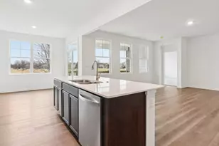 10347 Blaine St, Crown Point, IN 46307 - Photo 4