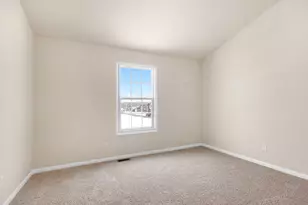 8241 Dylan Dr, Merrillville, IN 46410 - Photo 8