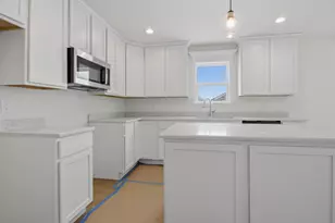 8247 Dylan Dr, Merrillville, IN 46410 - Photo 6