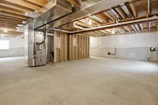 8247 Dylan Dr, Merrillville, IN 46410 - Photo 20