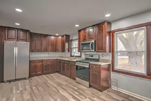 2800 E 73rd Ave, Merrillville, IN 46410 - Photo 8