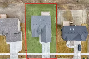 8309 Dylan Dr, Merrillville, IN 46410 - Photo 4