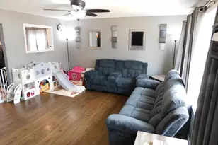 2347 Sloan St, Portage, IN 46368 - Photo 6