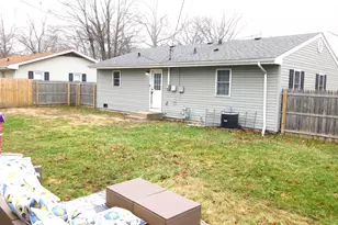 2347 Sloan St, Portage, IN 46368 - Photo 4