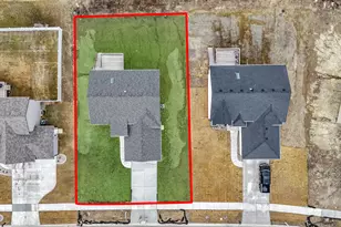 3022 W 84th Pl, Merrillville, IN 46410 - Photo 4