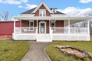 1201 Lincoln St, Lowell, IN 46356 - Photo 2