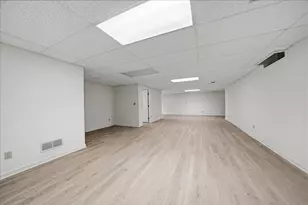 4202 Brentwood Dr, Valparaiso, IN 46383 - Photo 46