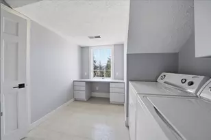 4202 Brentwood Dr, Valparaiso, IN 46383 - Photo 44