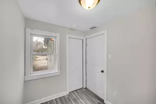 1517 E 174th St, Hammond, IN 46324 - Photo 18