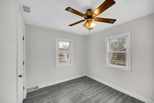 1517 E 174th St, Hammond, IN 46324 - Photo 14