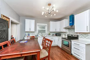 247 Hendricks Pl, Indianapolis, IN 46201 - Photo 6