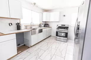 4270 Madison St, Gary, IN 46408 - Photo 4