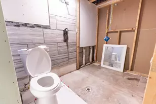 4270 Madison St, Gary, IN 46408 - Photo 16