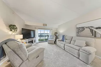 423 Outlook Cove Drive, La Porte, IN 46350 - Photo 10