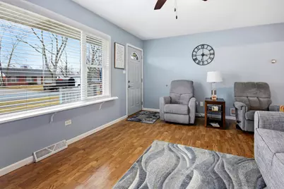 8023 Richard Street, Highland, IN 46322 - Photo 4