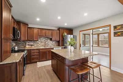 411 Forest View Drive, Valparaiso, IN 46385 - Photo 16