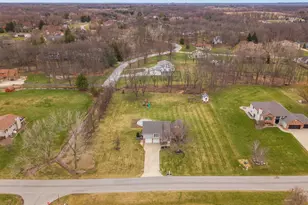 411 Forest View Dr, Valparaiso, IN 46385 - Photo 48