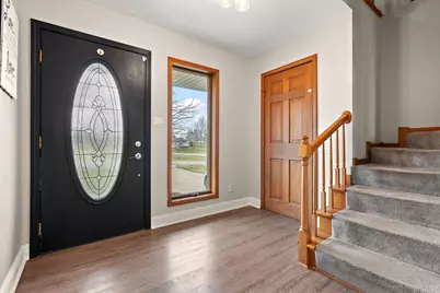 411 Forest View Drive, Valparaiso, IN 46385 - Photo 6