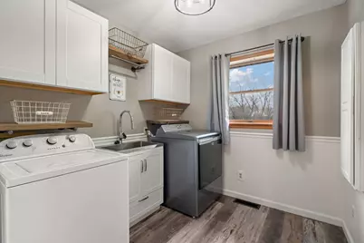 411 Forest View Drive, Valparaiso, IN 46385 - Photo 32