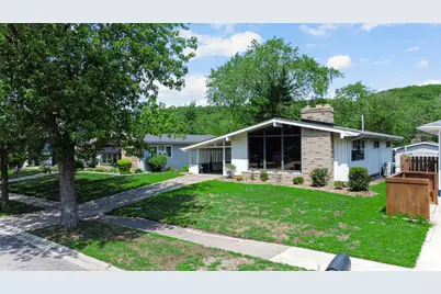 8234 Hickory Avenue, Gary, IN 46403 - Photo 2