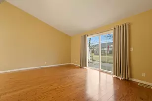 411 Pine Ridge Cir, Lowell, IN 46356 - Photo 8